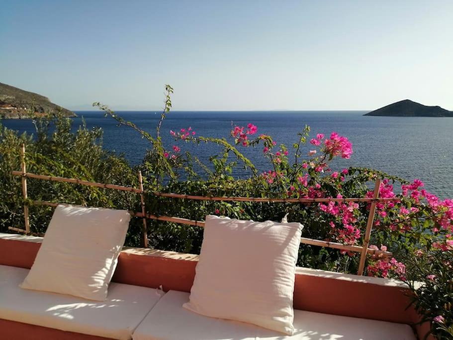 Casa Dei Melograni At Vourlidia Leros Vila Vromolithos Exterior foto