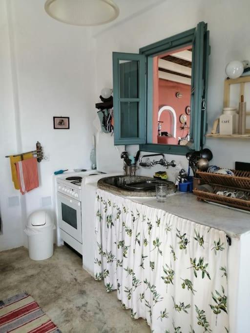 Casa Dei Melograni At Vourlidia Leros Vila Vromolithos Exterior foto